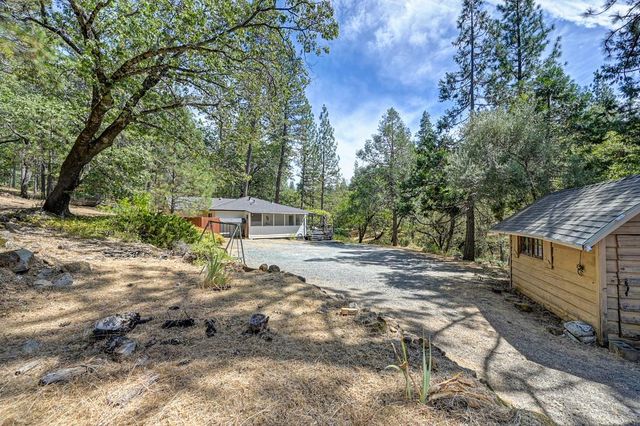15851 Mcelroy Rd, Meadow Vista, CA 95722
