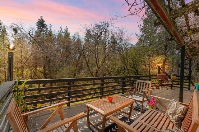 15851 Mcelroy Rd, Meadow Vista, CA 95722