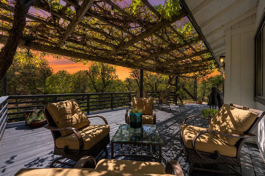 15851 Mcelroy Rd, Meadow Vista, CA 95722