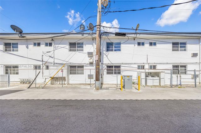 535 73rd St 1-8, Miami Beach, FL 33141