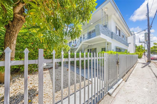 535 73rd St 1-8, Miami Beach, FL 33141