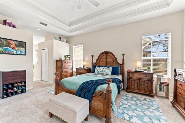18022 LAKE REFLECTIONS BOULEVARD, Lutz, FL 33558
