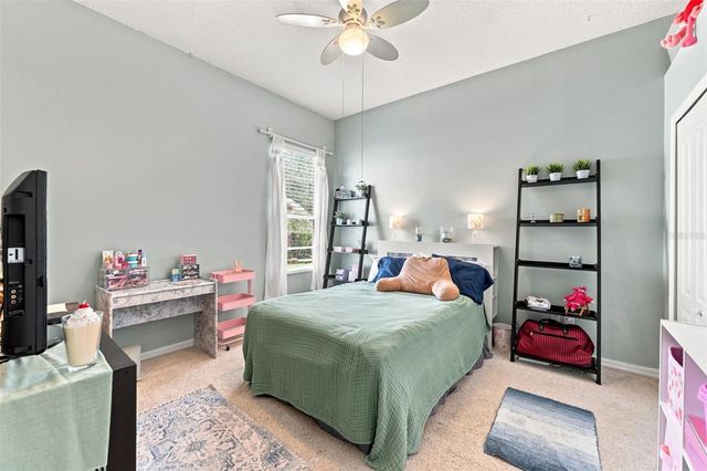 18022 LAKE REFLECTIONS BOULEVARD, Lutz, FL 33558