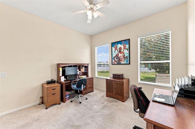 18022 LAKE REFLECTIONS BOULEVARD, Lutz, FL 33558