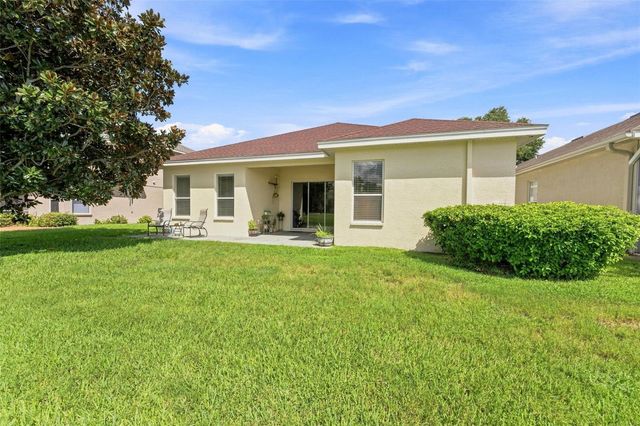 18022 LAKE REFLECTIONS BOULEVARD, Lutz, FL 33558