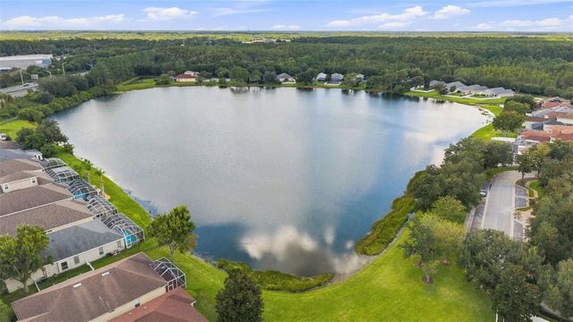18022 LAKE REFLECTIONS BOULEVARD, Lutz, FL 33558