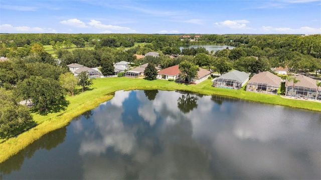 18022 LAKE REFLECTIONS BOULEVARD, Lutz, FL 33558