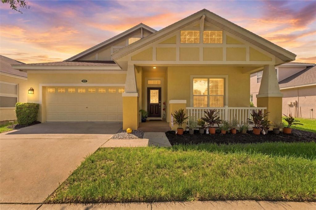 18022 LAKE REFLECTIONS BOULEVARD, Lutz, FL 33558