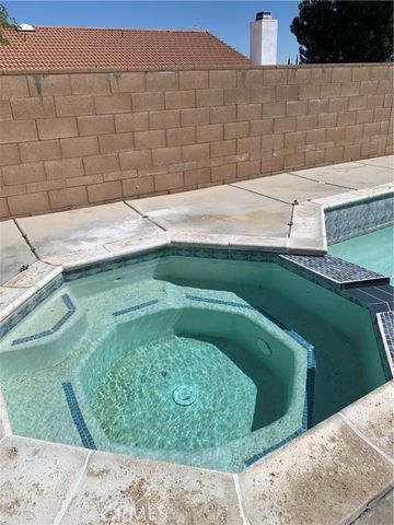 12350 Roadrunner, Victorville, CA 92392