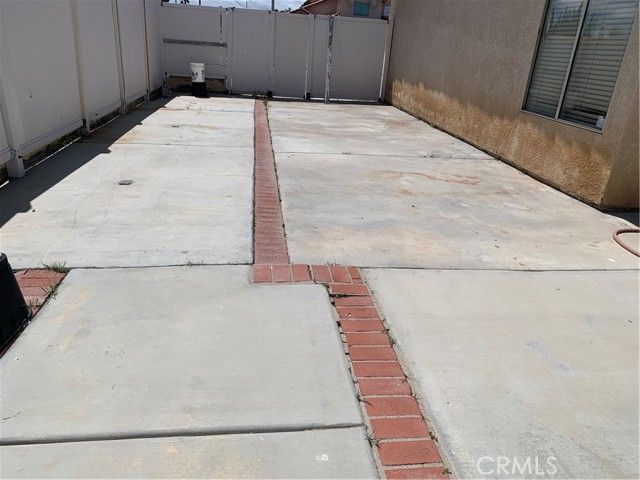 12350 Roadrunner, Victorville, CA 92392