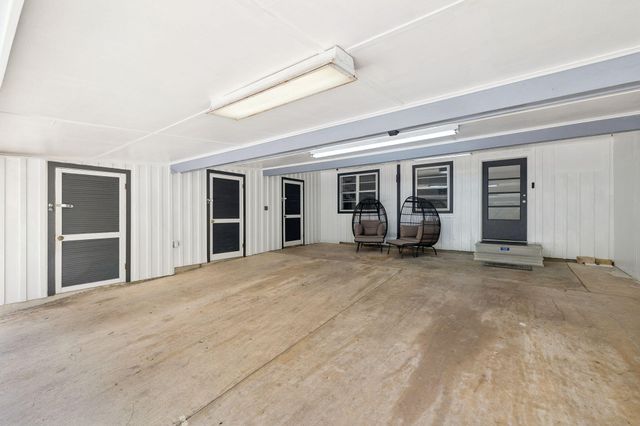 190 Meadowbrook Lane, Defuniak Springs, FL 32435