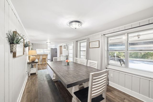 190 Meadowbrook Lane, Defuniak Springs, FL 32435