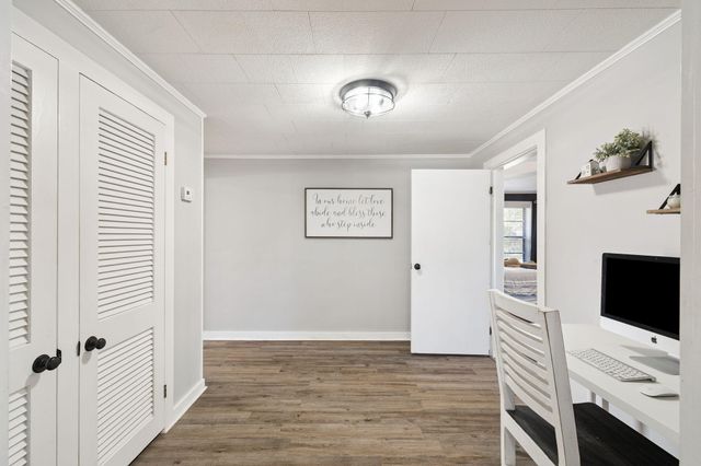 190 Meadowbrook Lane, Defuniak Springs, FL 32435