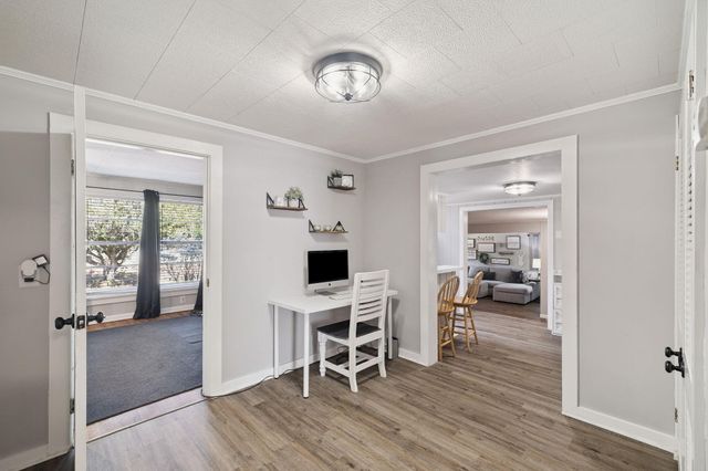 190 Meadowbrook Lane, Defuniak Springs, FL 32435