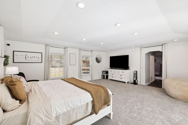 190 Meadowbrook Lane, Defuniak Springs, FL 32435