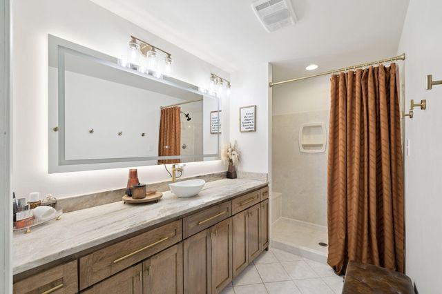 190 Meadowbrook Lane, Defuniak Springs, FL 32435