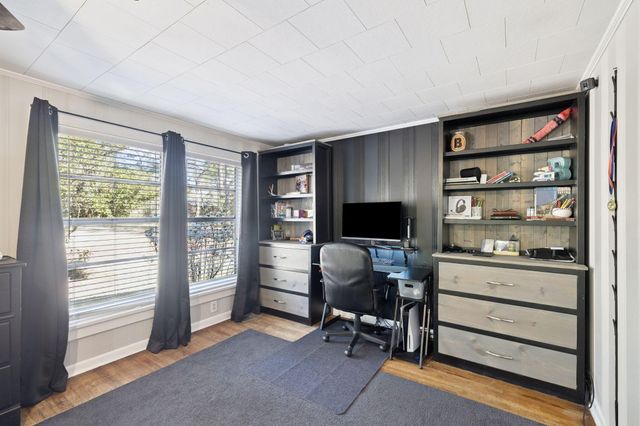 190 Meadowbrook Lane, Defuniak Springs, FL 32435