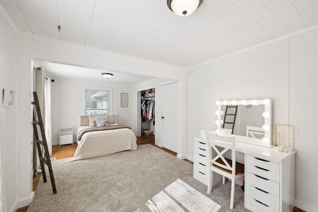 190 Meadowbrook Lane, Defuniak Springs, FL 32435