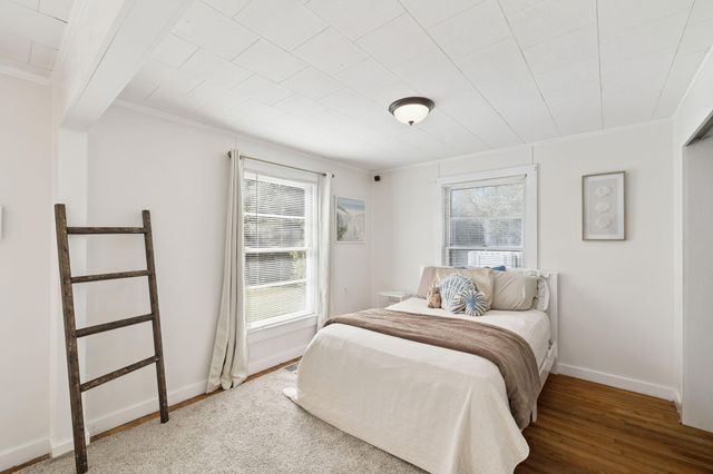 190 Meadowbrook Lane, Defuniak Springs, FL 32435