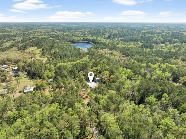 190 Meadowbrook Lane, Defuniak Springs, FL 32435