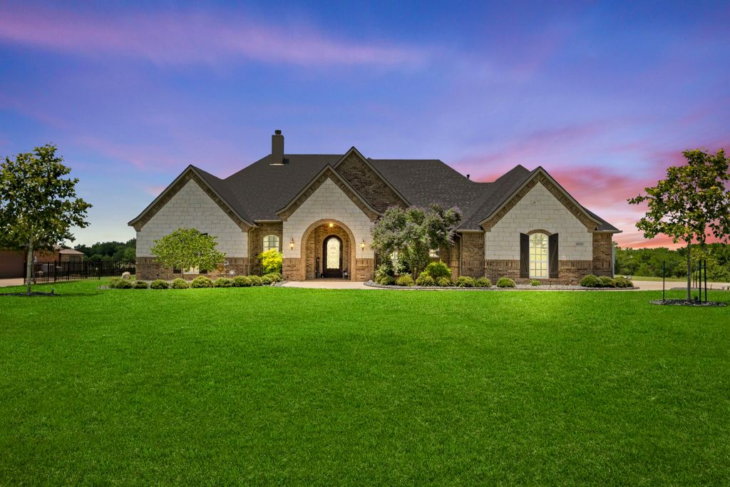 11253 Hancock Avenue, Talty, TX 75126