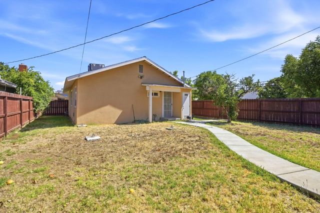 3870 E Nevada Avenue, Fresno, CA 93702