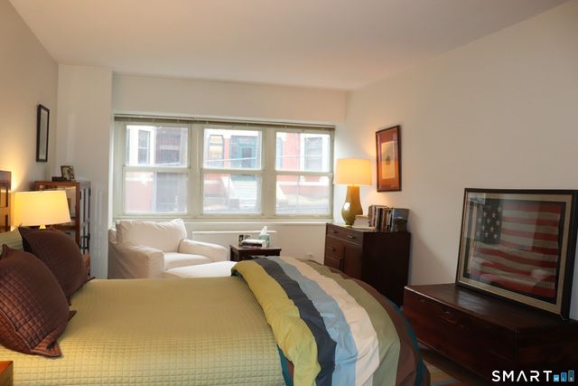 31 Woodland Street 1J, Hartford, CT 06111