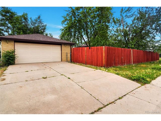 1699 S Winona Ct, Denver, CO 80219