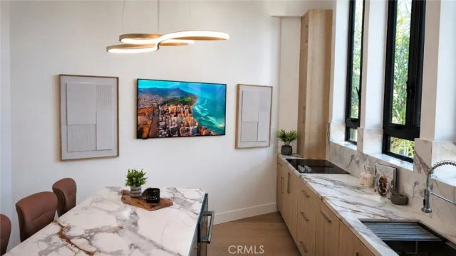 2619 S Rimpau Blvd, Los Angeles, CA 90016