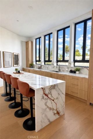 2619 S Rimpau Blvd, Los Angeles, CA 90016