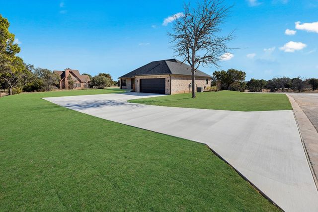 7164 Carnoustie Drive, Cleburne, TX 76033