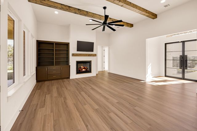 7164 Carnoustie Drive, Cleburne, TX 76033