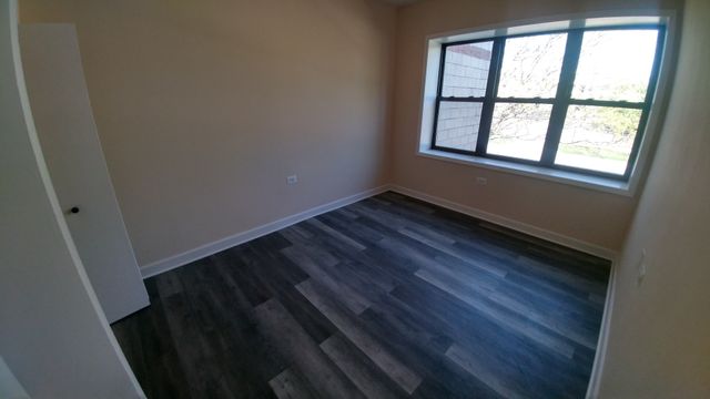 4752 S Wabash Avenue 205, Chicago, IL 60615