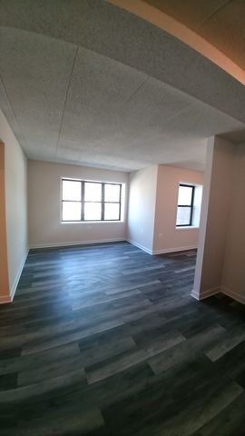 4752 S Wabash Avenue 205, Chicago, IL 60615