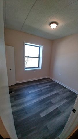 4752 S Wabash Avenue 205, Chicago, IL 60615