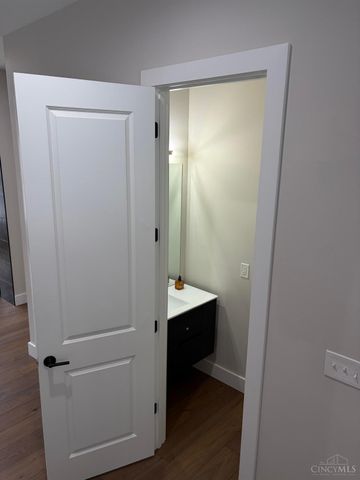 148 Mulberry Street, Cincinnati, OH 45202