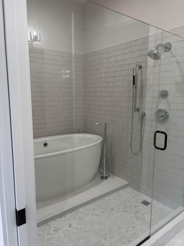 148 Mulberry Street, Cincinnati, OH 45202