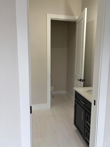 148 Mulberry Street, Cincinnati, OH 45202