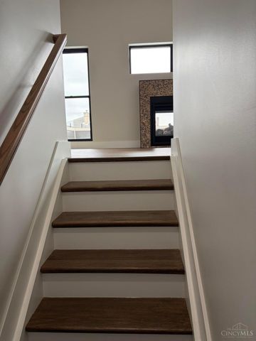 148 Mulberry Street, Cincinnati, OH 45202