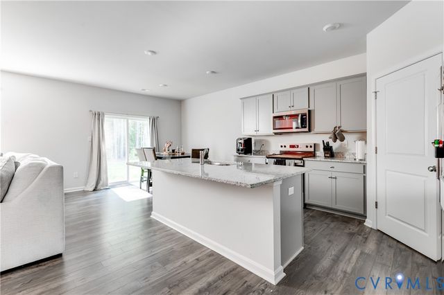9955 Peacefield Ln, Petersburg, VA 23803