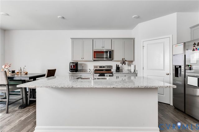 9955 Peacefield Ln, Petersburg, VA 23803