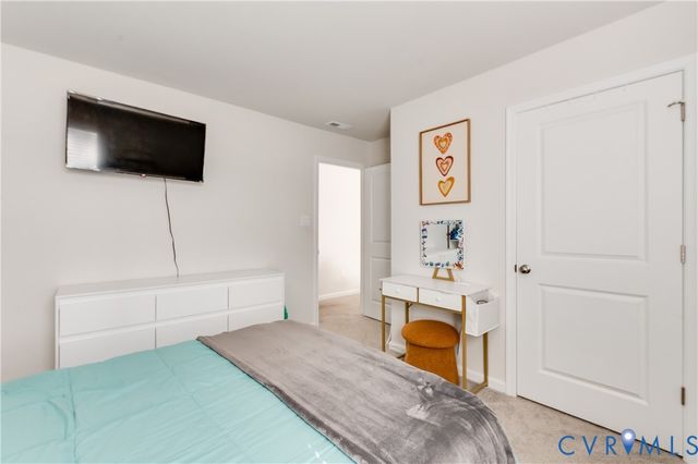 9955 Peacefield Ln, Petersburg, VA 23803