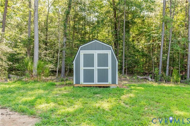 9955 Peacefield Ln, Petersburg, VA 23803