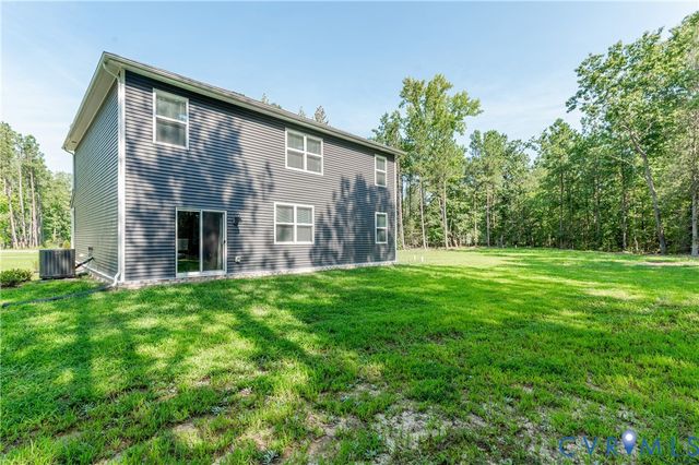9955 Peacefield Ln, Petersburg, VA 23803