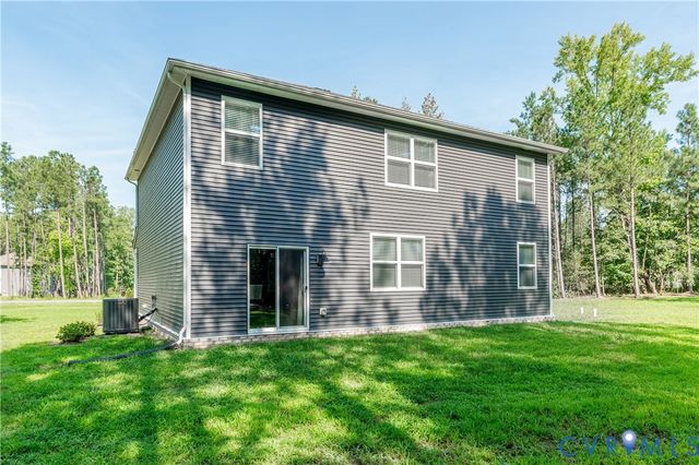 9955 Peacefield Ln, Petersburg, VA 23803