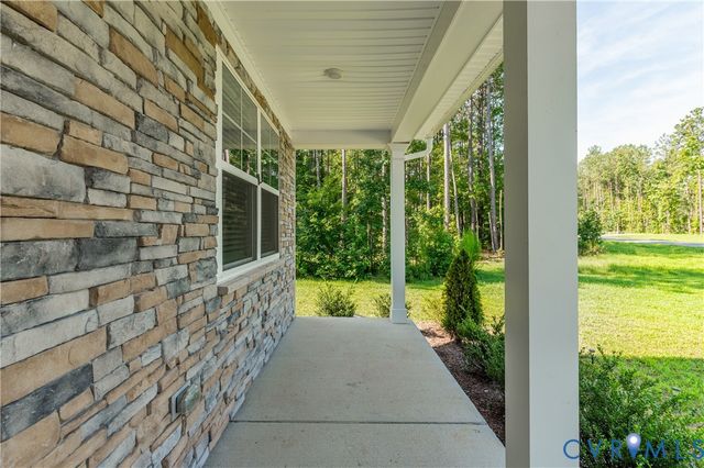 9955 Peacefield Ln, Petersburg, VA 23803