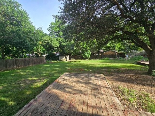 106 Jefferson Avenue, Desoto, TX 75115