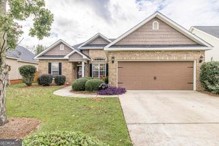 200 Amber Drive, Byron, GA 31008