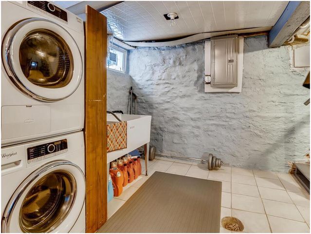 955 Bradley Street, Saint Paul, MN 55130