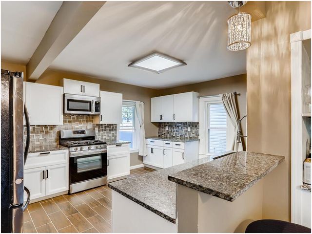 955 Bradley Street, Saint Paul, MN 55130